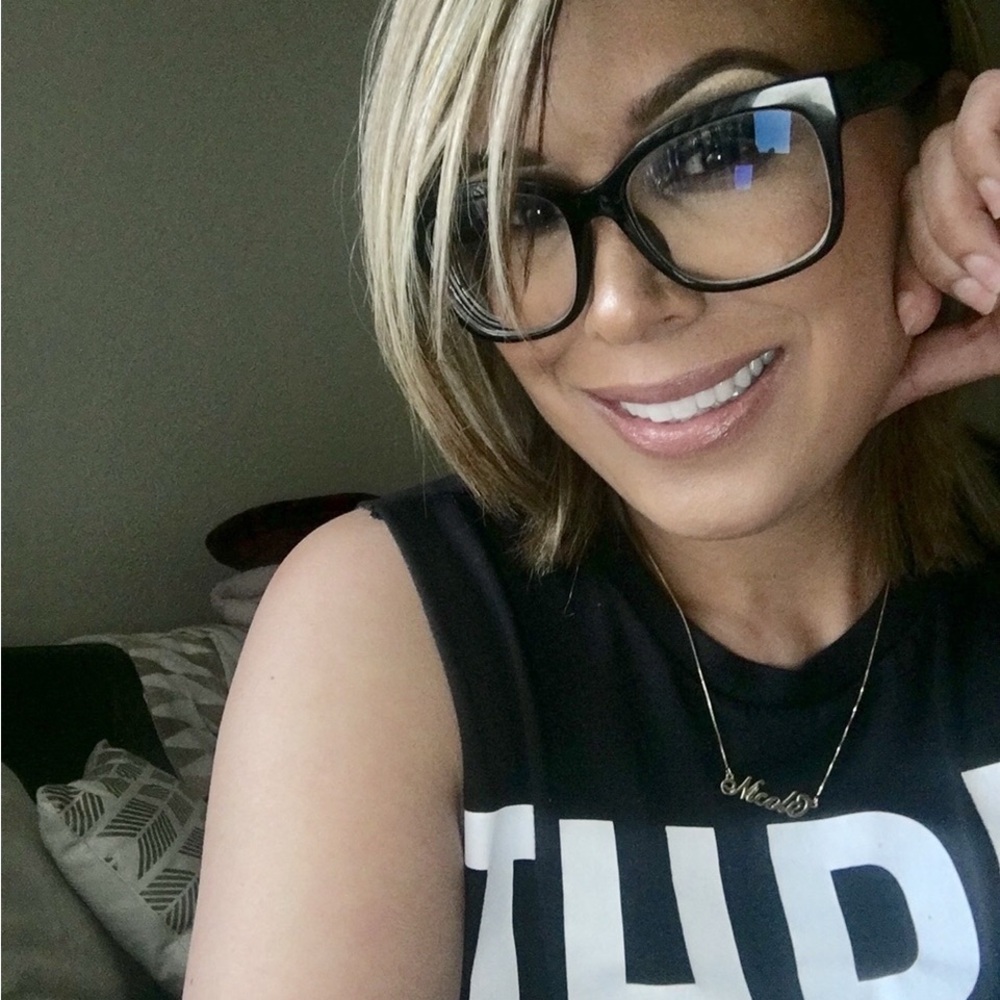 Meet your Posher, Nikki